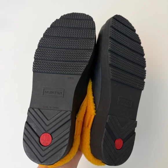 *New* Hunter Women's Play Sherpa Insulated Clogs in Black and Orange, Size 8 - Picture 7 of 8